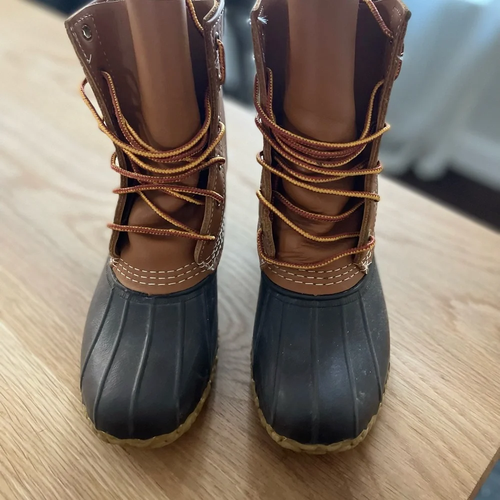 LL Bean waterproof duck boots size 7 - Picture 4 of 6